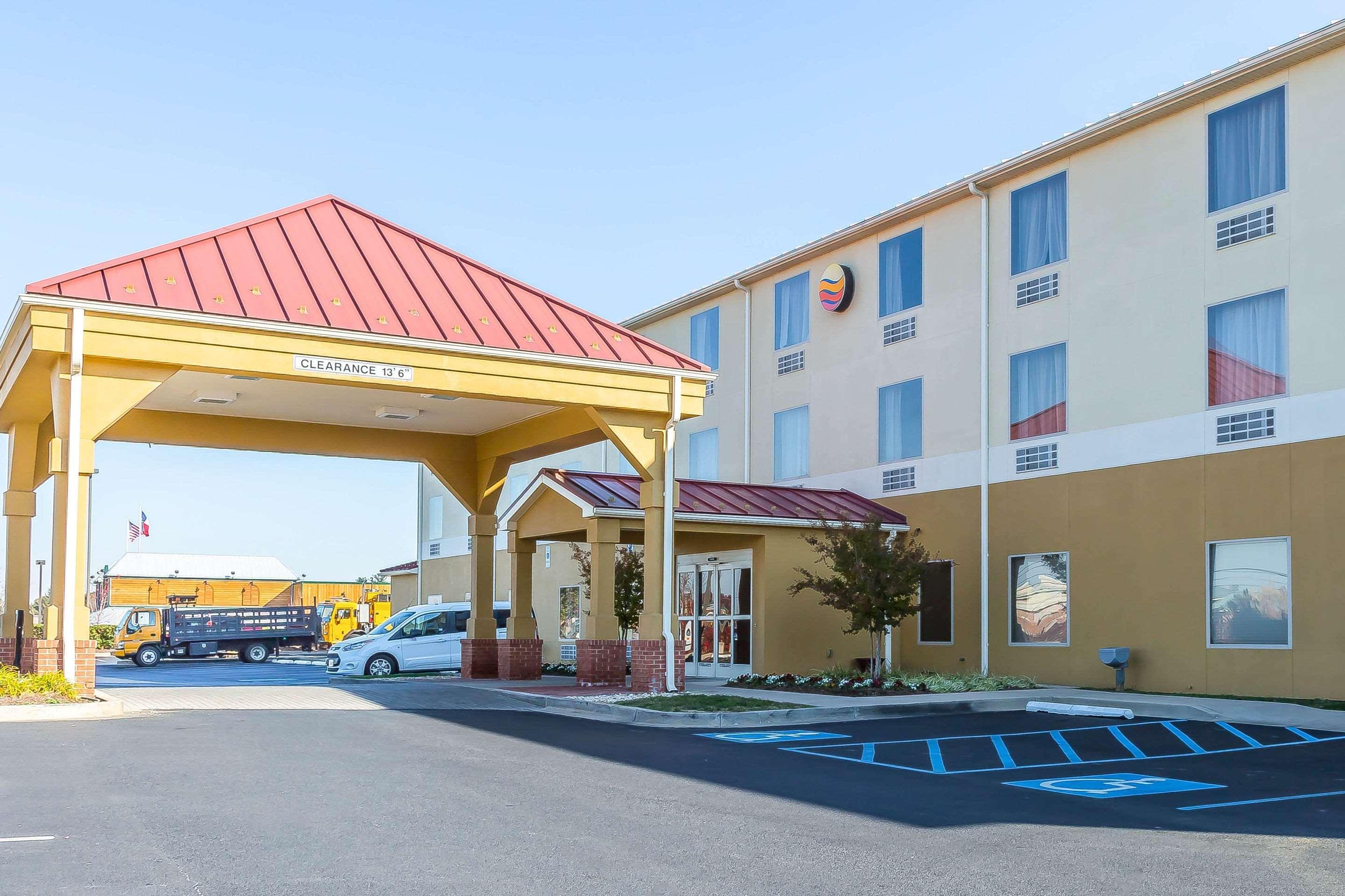 Comfort Inn Frederick Exterior photo