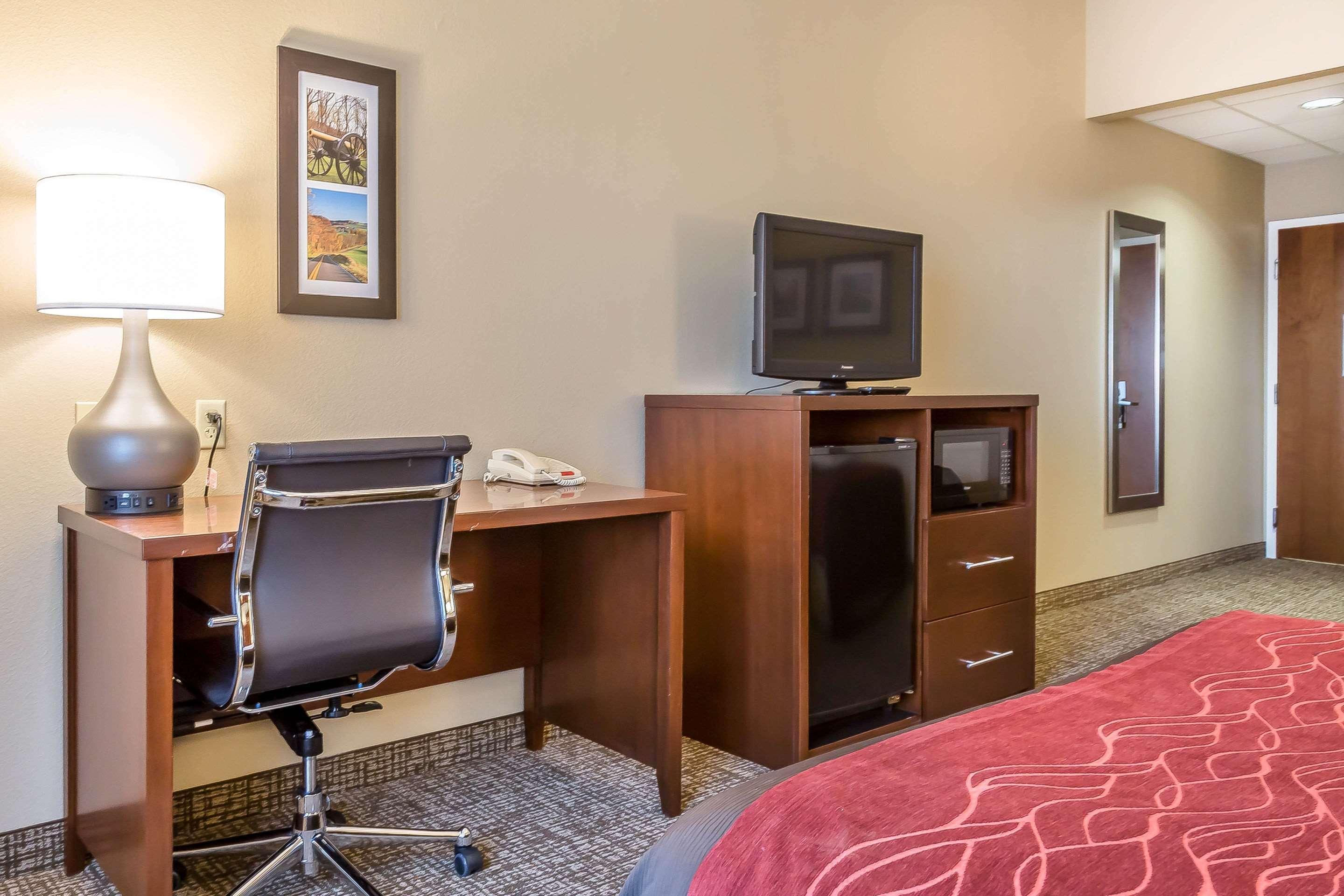 Comfort Inn Frederick Exterior photo